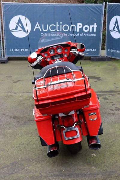 Harley-Davidson Ultra Classic CVO - Motocikl: slika Harley-Davidson Ultra Classic CVO - Motocikl Harley-Davidson Ultra Classic CVO - Motocikl: slika Harley-Davidson Ultra Classic CVO - Motocikl