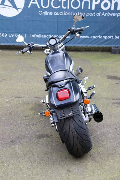 Harley-Davidson V-Rod VRSC - Motocikl: slika Harley-Davidson V-Rod VRSC - Motocikl Harley-Davidson V-Rod VRSC - Motocikl: slika Harley-Davidson V-Rod VRSC - Motocikl