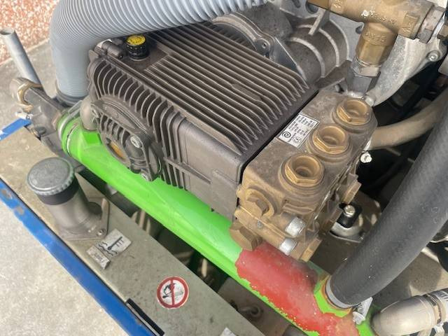 Highseries 75/30 - Akumulator: slika Highseries 75/30 - Akumulator Highseries 75/30 - Akumulator: slika Highseries 75/30 - Akumulator