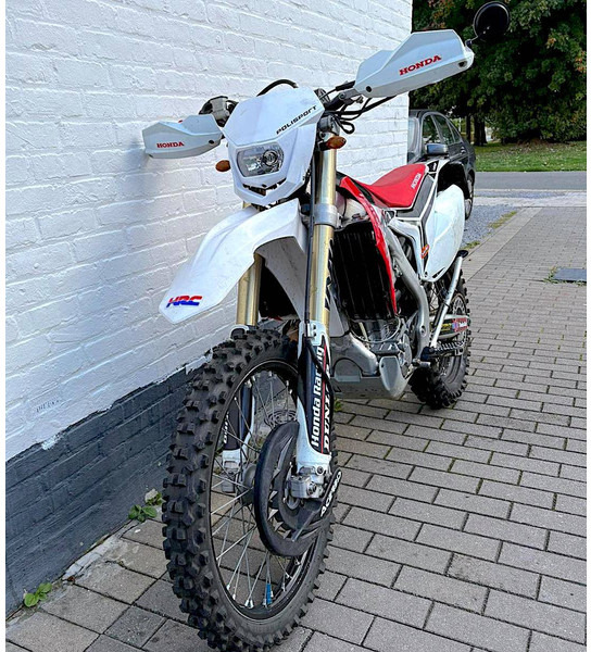 Honda CRF 500 R - Motocikl: slika Honda CRF 500 R - Motocikl Honda CRF 500 R - Motocikl: slika Honda CRF 500 R - Motocikl