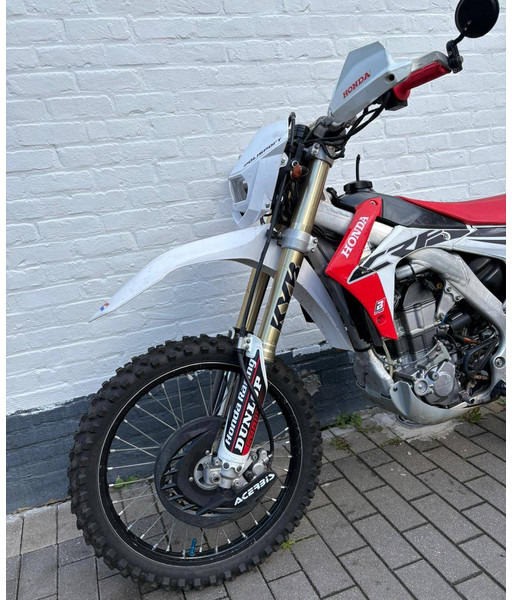Honda CRF 500 R - Motocikl: slika Honda CRF 500 R - Motocikl Honda CRF 500 R - Motocikl: slika Honda CRF 500 R - Motocikl