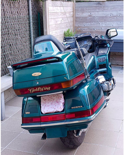 Honda 'Goldwing 20th anniversary (special edition) - Motocikl: slika Honda 'Goldwing 20th anniversary (special edition) - Motocikl Honda 'Goldwing 20th anniversary (special edition) - Motocikl: slika Honda 'Goldwing 20th anniversary (special edition) - Motocikl