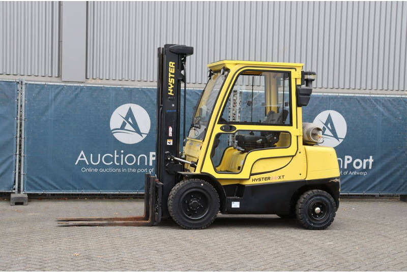 Hyster H3.0XT - Plinski viličar: slika Hyster H3.0XT - Plinski viličar Hyster H3.0XT - Plinski viličar: slika Hyster H3.0XT - Plinski viličar