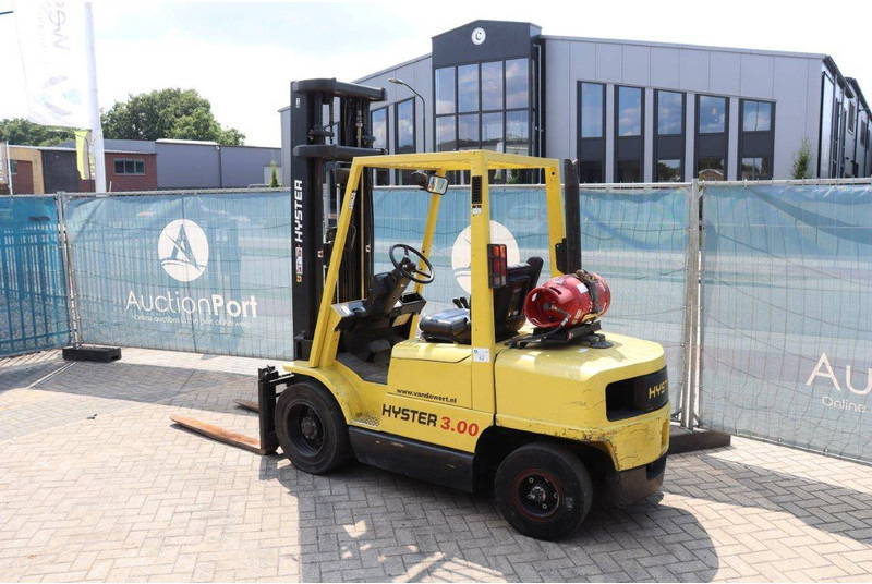 Hyster H3.20XM - Plinski viličar: slika Hyster H3.20XM - Plinski viličar Hyster H3.20XM - Plinski viličar: slika Hyster H3.20XM - Plinski viličar