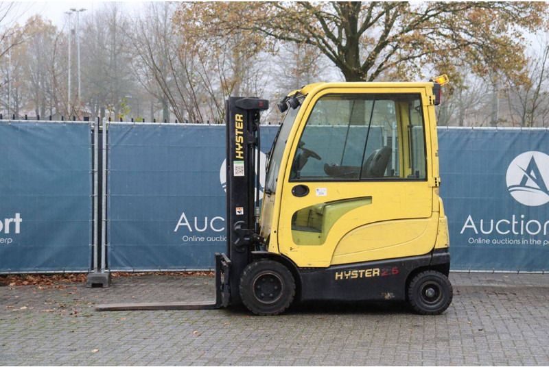Hyster J2.5XN - Električni viličar: slika Hyster J2.5XN - Električni viličar Hyster J2.5XN - Električni viličar: slika Hyster J2.5XN - Električni viličar