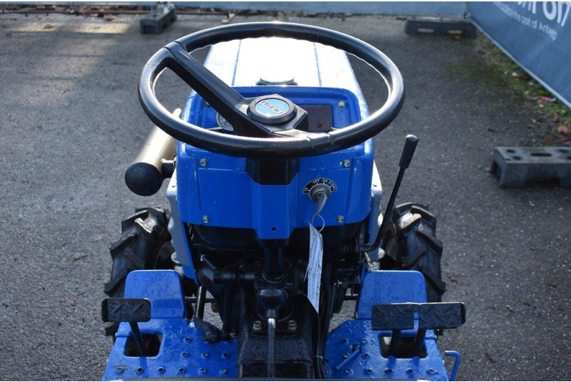 Traktor Iseki TU1500F: slika Traktor Iseki TU1500F