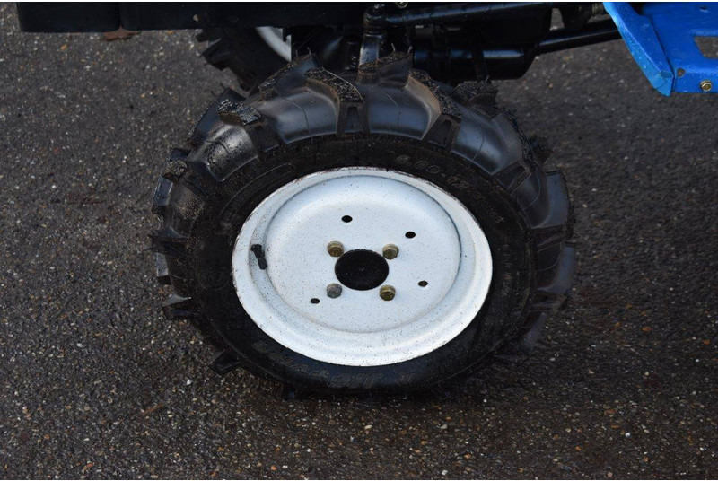 Traktor Iseki TU1500F: slika Traktor Iseki TU1500F