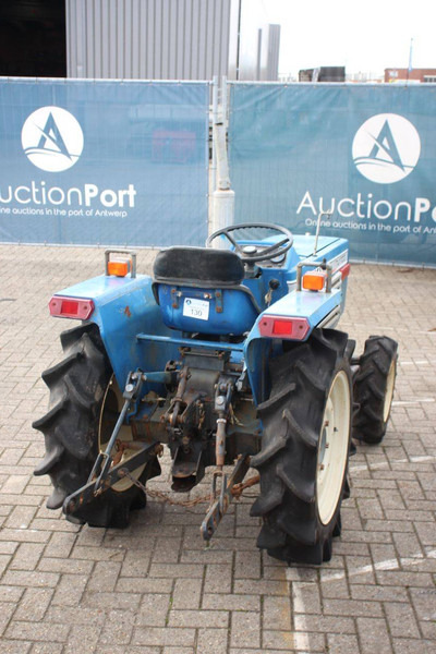 Iseki TU1700F - Traktor: slika Iseki TU1700F - Traktor Iseki TU1700F - Traktor: slika Iseki TU1700F - Traktor