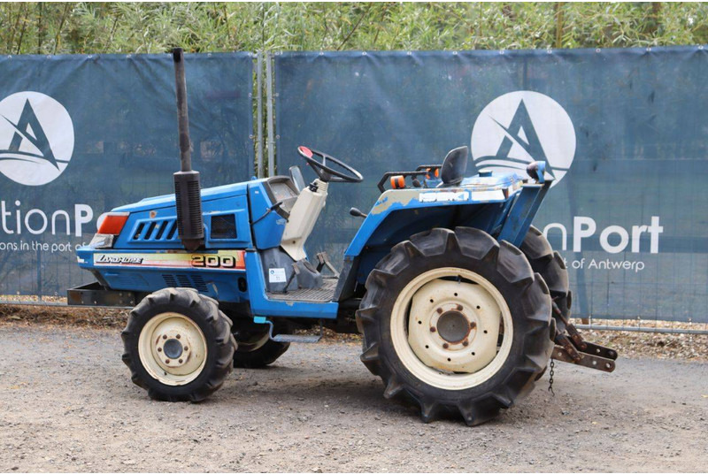 Iseki TU180F - Traktor: slika Iseki TU180F - Traktor Iseki TU180F - Traktor: slika Iseki TU180F - Traktor
