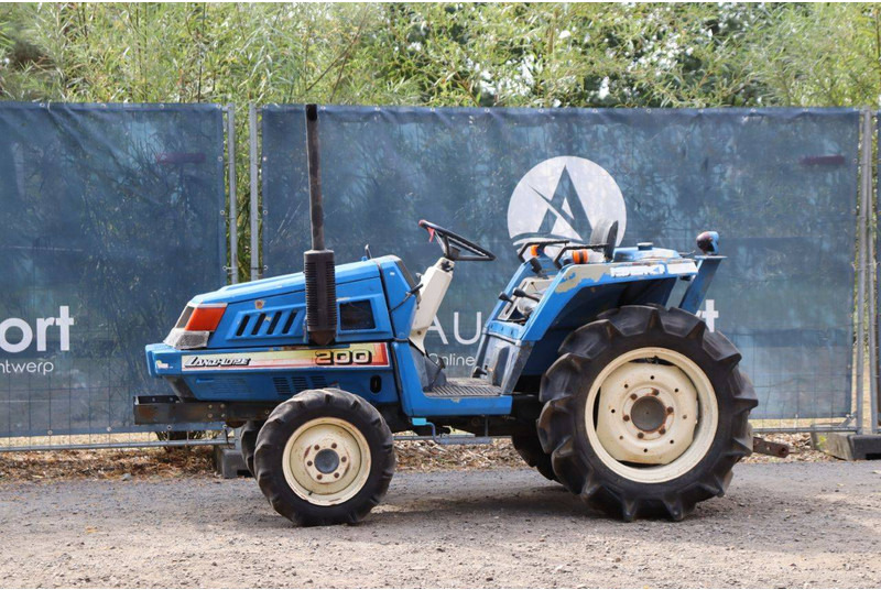 Iseki TU180F - Traktor: slika Iseki TU180F - Traktor Iseki TU180F - Traktor: slika Iseki TU180F - Traktor