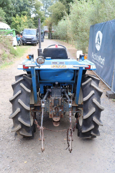 Iseki TU180F - Traktor: slika Iseki TU180F - Traktor Iseki TU180F - Traktor: slika Iseki TU180F - Traktor
