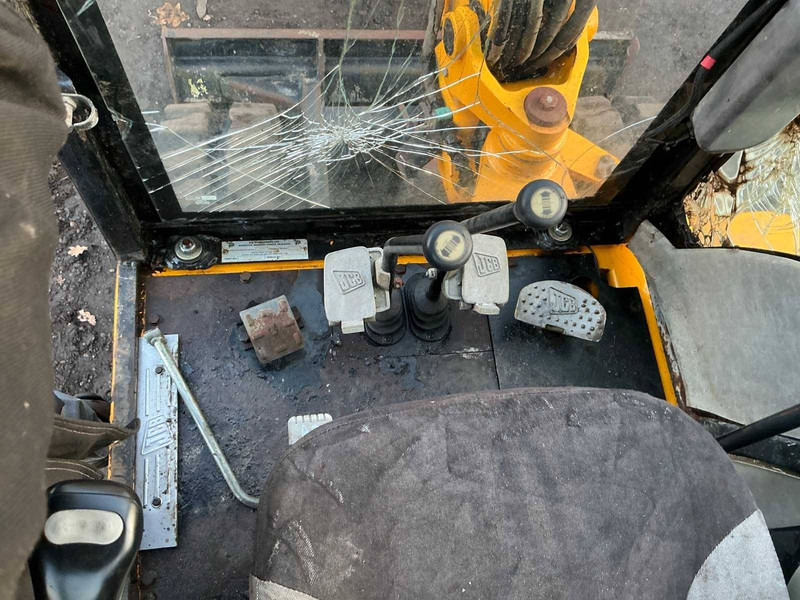 Bager gusjeničar JCB 803: slika Bager gusjeničar JCB 803 Bager gusjeničar JCB 803: slika Bager gusjeničar JCB 803