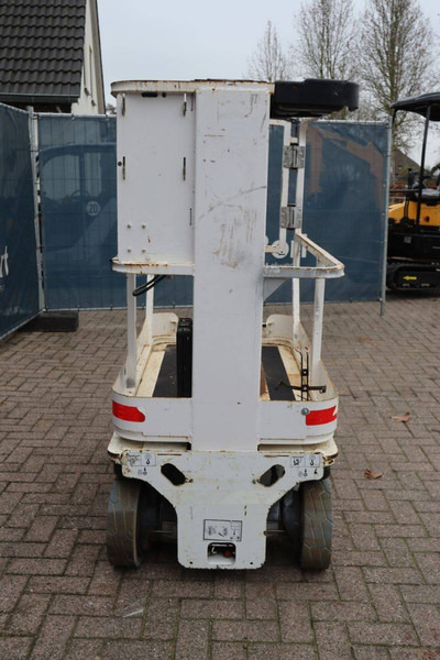 Podizna platforma JLG 1230ES: slika Podizna platforma JLG 1230ES