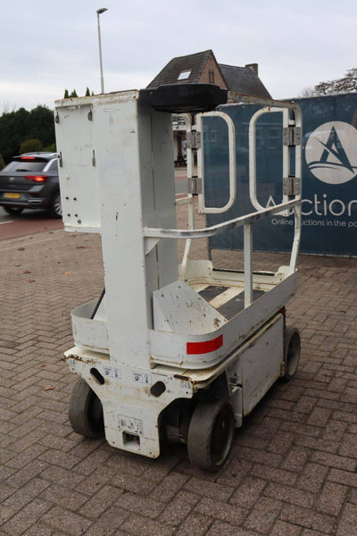 JLG 1230ES - Podizna platforma: slika JLG 1230ES - Podizna platforma JLG 1230ES - Podizna platforma: slika JLG 1230ES - Podizna platforma