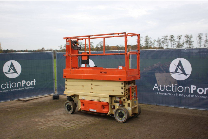 JLG 2632 ES - Škarasta podizna platforma: slika JLG 2632 ES - Škarasta podizna platforma JLG 2632 ES - Škarasta podizna platforma: slika JLG 2632 ES - Škarasta podizna platforma