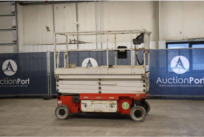 JLG 2646ES - Škarasta podizna platforma: slika JLG 2646ES - Škarasta podizna platforma JLG 2646ES - Škarasta podizna platforma: slika JLG 2646ES - Škarasta podizna platforma