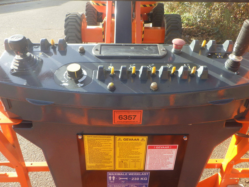 JLG 600AJ - Zglobni krak: slika JLG 600AJ - Zglobni krak JLG 600AJ - Zglobni krak: slika JLG 600AJ - Zglobni krak