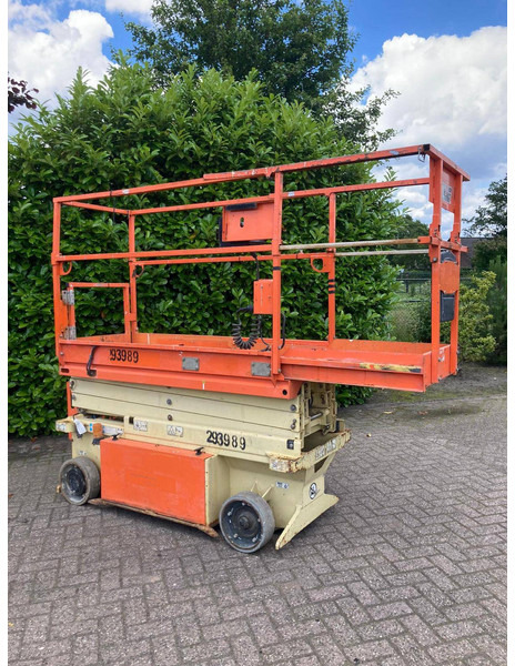 JLG 6RS - Škarasta podizna platforma: slika JLG 6RS - Škarasta podizna platforma JLG 6RS - Škarasta podizna platforma: slika JLG 6RS - Škarasta podizna platforma
