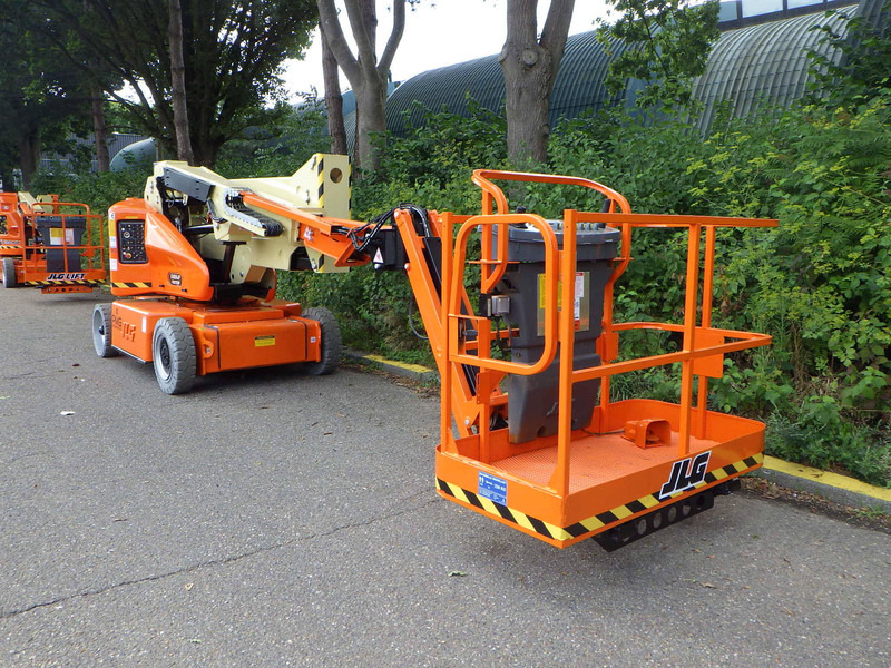 JLG E400AJPN - Zglobni krak: slika JLG E400AJPN - Zglobni krak JLG E400AJPN - Zglobni krak: slika JLG E400AJPN - Zglobni krak