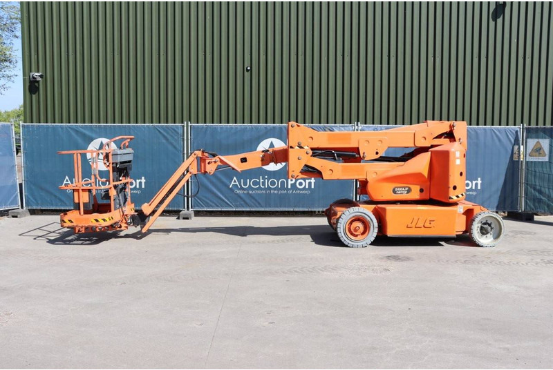 JLG E400AJPN - Zglobni krak: slika JLG E400AJPN - Zglobni krak JLG E400AJPN - Zglobni krak: slika JLG E400AJPN - Zglobni krak