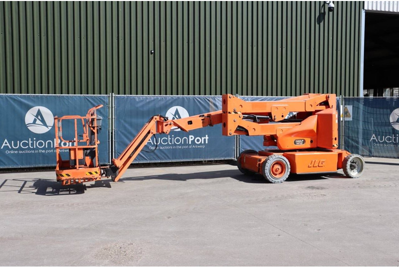 JLG E400AJPN - Zglobni krak: slika JLG E400AJPN - Zglobni krak JLG E400AJPN - Zglobni krak: slika JLG E400AJPN - Zglobni krak
