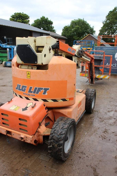 JLG M450AJ - Zglobni krak: slika JLG M450AJ - Zglobni krak JLG M450AJ - Zglobni krak: slika JLG M450AJ - Zglobni krak