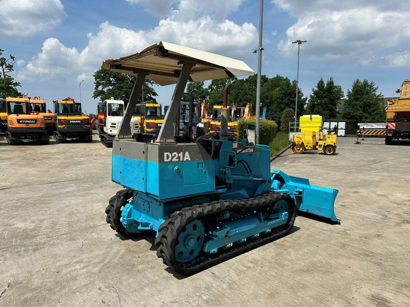 Komatsu D21A-7E - Buldožer: slika Komatsu D21A-7E - Buldožer Komatsu D21A-7E - Buldožer: slika Komatsu D21A-7E - Buldožer