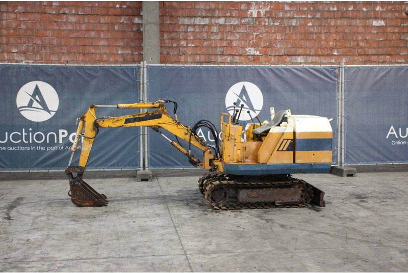 Komatsu PC09 - Mini bager: slika Komatsu PC09 - Mini bager Komatsu PC09 - Mini bager: slika Komatsu PC09 - Mini bager