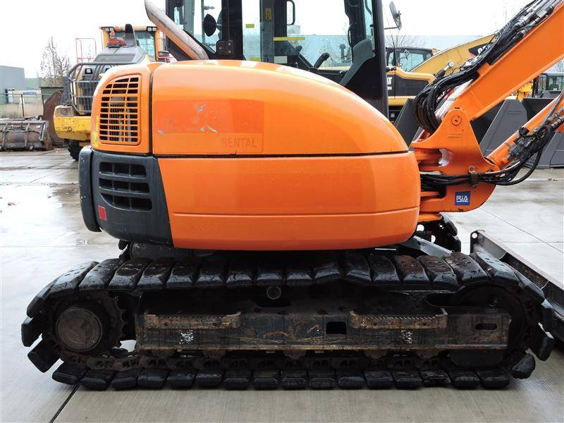 Bager gusjeničar Komatsu PC80: slika Bager gusjeničar Komatsu PC80 Bager gusjeničar Komatsu PC80: slika Bager gusjeničar Komatsu PC80