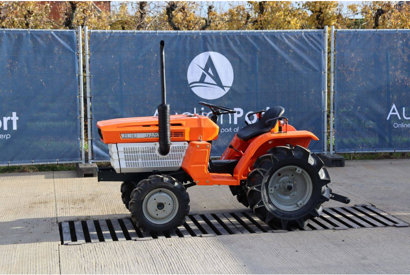 Kubota B1400DT - Traktor: slika Kubota B1400DT - Traktor Kubota B1400DT - Traktor: slika Kubota B1400DT - Traktor