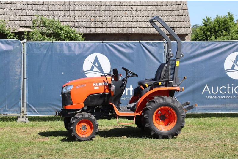 Kubota B2201 - Traktor: slika Kubota B2201 - Traktor Kubota B2201 - Traktor: slika Kubota B2201 - Traktor