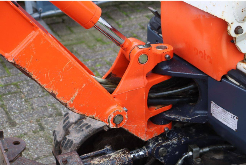 Mini bager Kubota K008-3: slika Mini bager Kubota K008-3