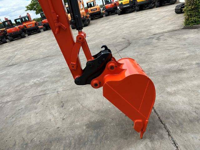 Kubota KX163-5 - Bager gusjeničar: slika Kubota KX163-5 - Bager gusjeničar Kubota KX163-5 - Bager gusjeničar: slika Kubota KX163-5 - Bager gusjeničar
