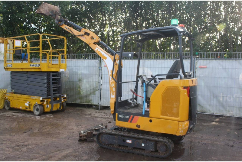 LIUGONG 9018F - Mini bager: slika LIUGONG 9018F - Mini bager LIUGONG 9018F - Mini bager: slika LIUGONG 9018F - Mini bager