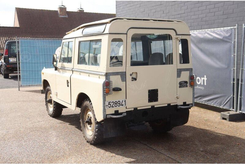 Land Rover Defender - SUV: slika Land Rover Defender - SUV Land Rover Defender - SUV: slika Land Rover Defender - SUV