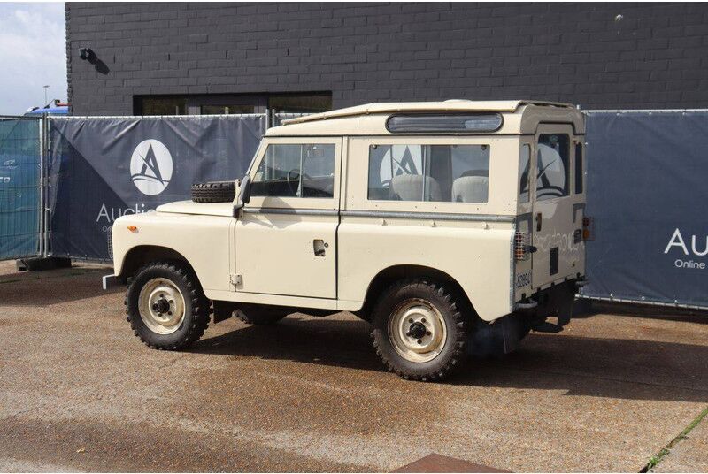 Land Rover Defender - SUV: slika Land Rover Defender - SUV Land Rover Defender - SUV: slika Land Rover Defender - SUV