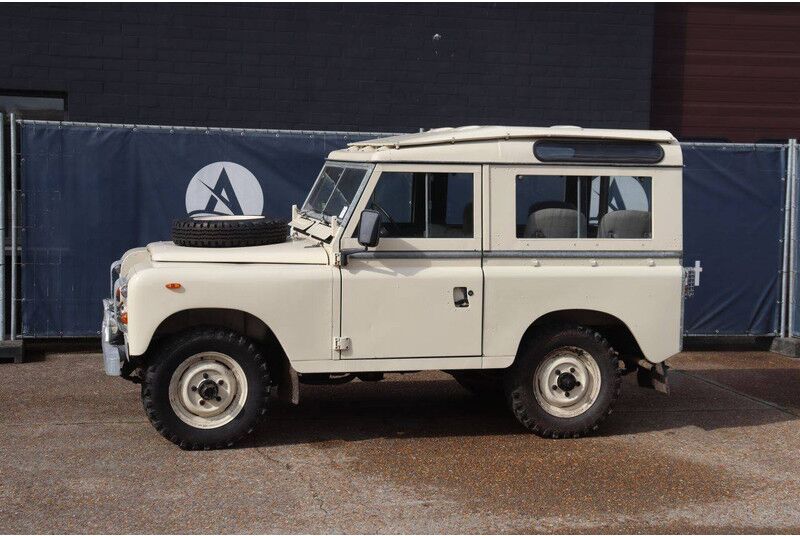 Land Rover Defender - SUV: slika Land Rover Defender - SUV Land Rover Defender - SUV: slika Land Rover Defender - SUV