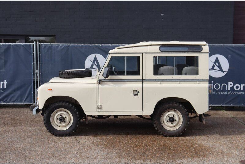 Land Rover Defender - SUV: slika Land Rover Defender - SUV Land Rover Defender - SUV: slika Land Rover Defender - SUV