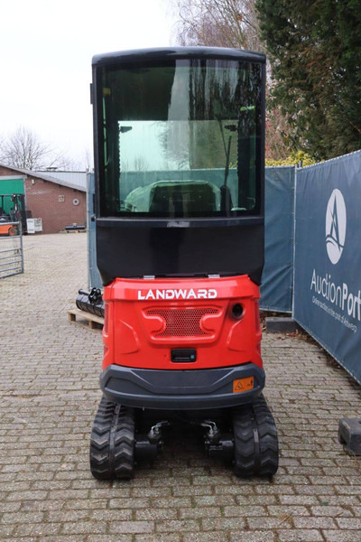 Landward XT180 - Mini bager: slika Landward XT180 - Mini bager Landward XT180 - Mini bager: slika Landward XT180 - Mini bager