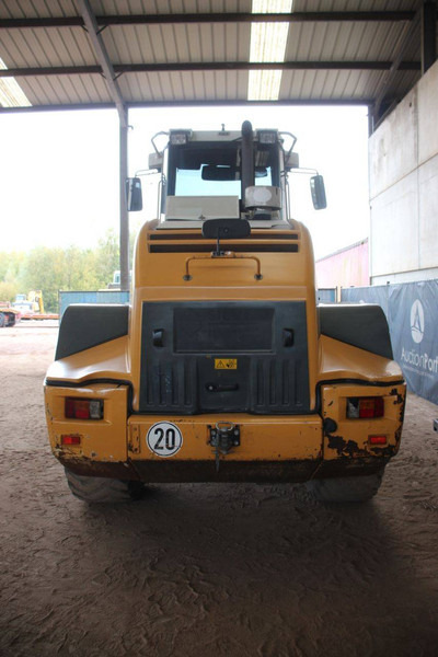 Liebherr L538 - Utovarivač na kotačima: slika Liebherr L538 - Utovarivač na kotačima Liebherr L538 - Utovarivač na kotačima: slika Liebherr L538 - Utovarivač na kotačima