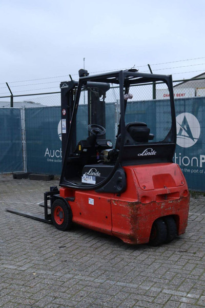 Linde E16 - Električni viličar: slika Linde E16 - Električni viličar Linde E16 - Električni viličar: slika Linde E16 - Električni viličar