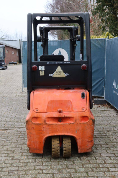 Linde E16 - Električni viličar: slika Linde E16 - Električni viličar Linde E16 - Električni viličar: slika Linde E16 - Električni viličar