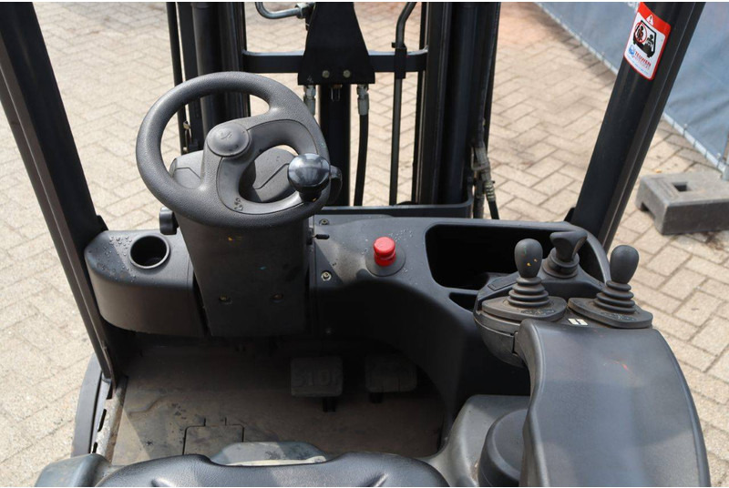 Električni viličar Linde E20L-01: slika Električni viličar Linde E20L-01