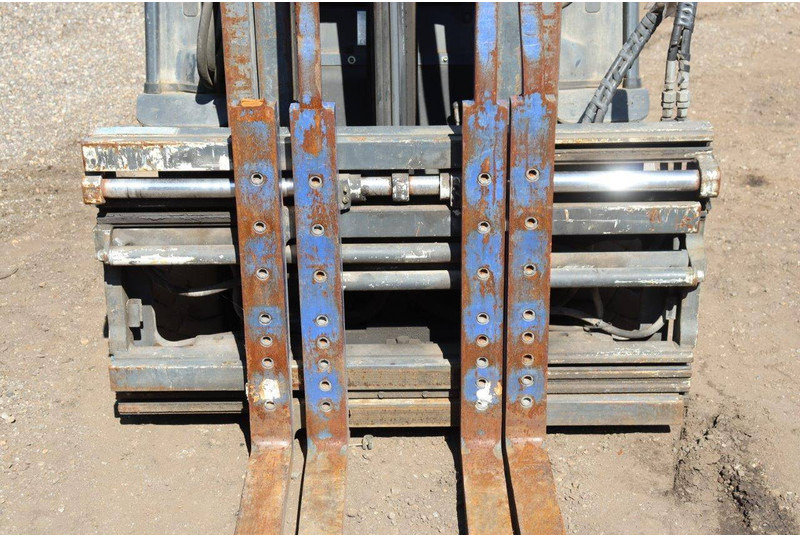 Električni viličar Linde E25L-01: slika Električni viličar Linde E25L-01