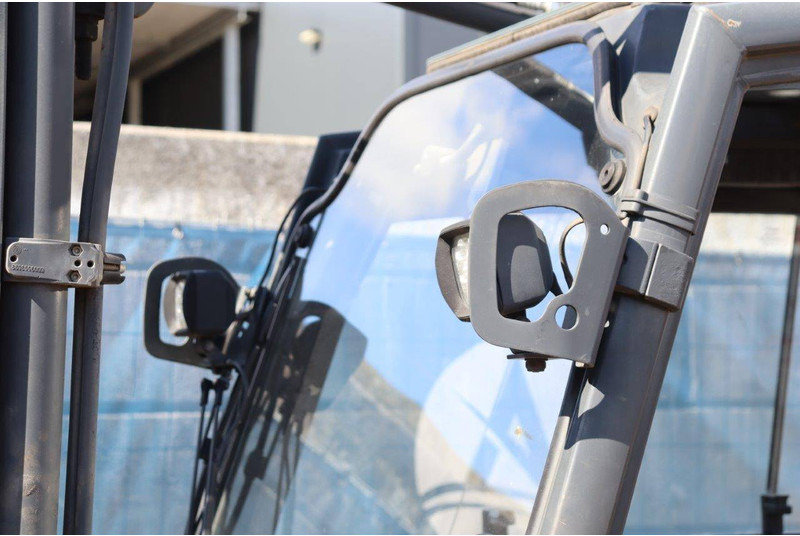 Električni viličar Linde E25L-01: slika Električni viličar Linde E25L-01