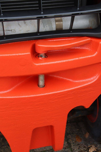 Plinski viličar Linde H20T-02/600: slika Plinski viličar Linde H20T-02/600 Plinski viličar Linde H20T-02/600: slika Plinski viličar Linde H20T-02/600