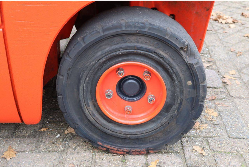 Plinski viličar Linde H20T-02/600: slika Plinski viličar Linde H20T-02/600 Plinski viličar Linde H20T-02/600: slika Plinski viličar Linde H20T-02/600