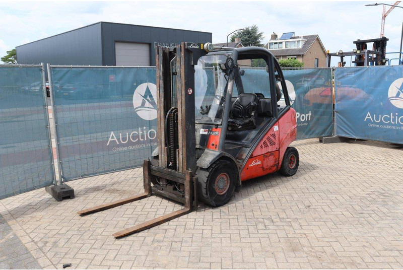 Diesel viličar Linde H25D: slika Diesel viličar Linde H25D