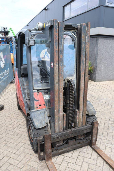 Diesel viličar Linde H25D: slika Diesel viličar Linde H25D