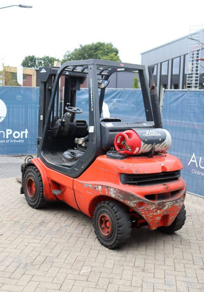 Linde H30T-03 - Plinski viličar: slika Linde H30T-03 - Plinski viličar Linde H30T-03 - Plinski viličar: slika Linde H30T-03 - Plinski viličar